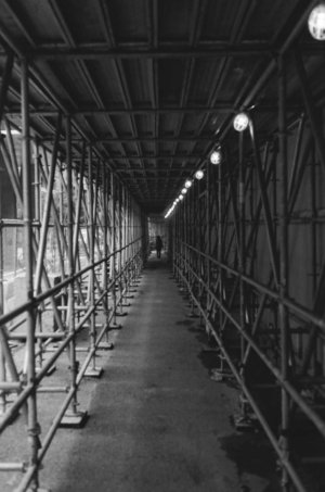 photographer ryan kelly scaffolding
